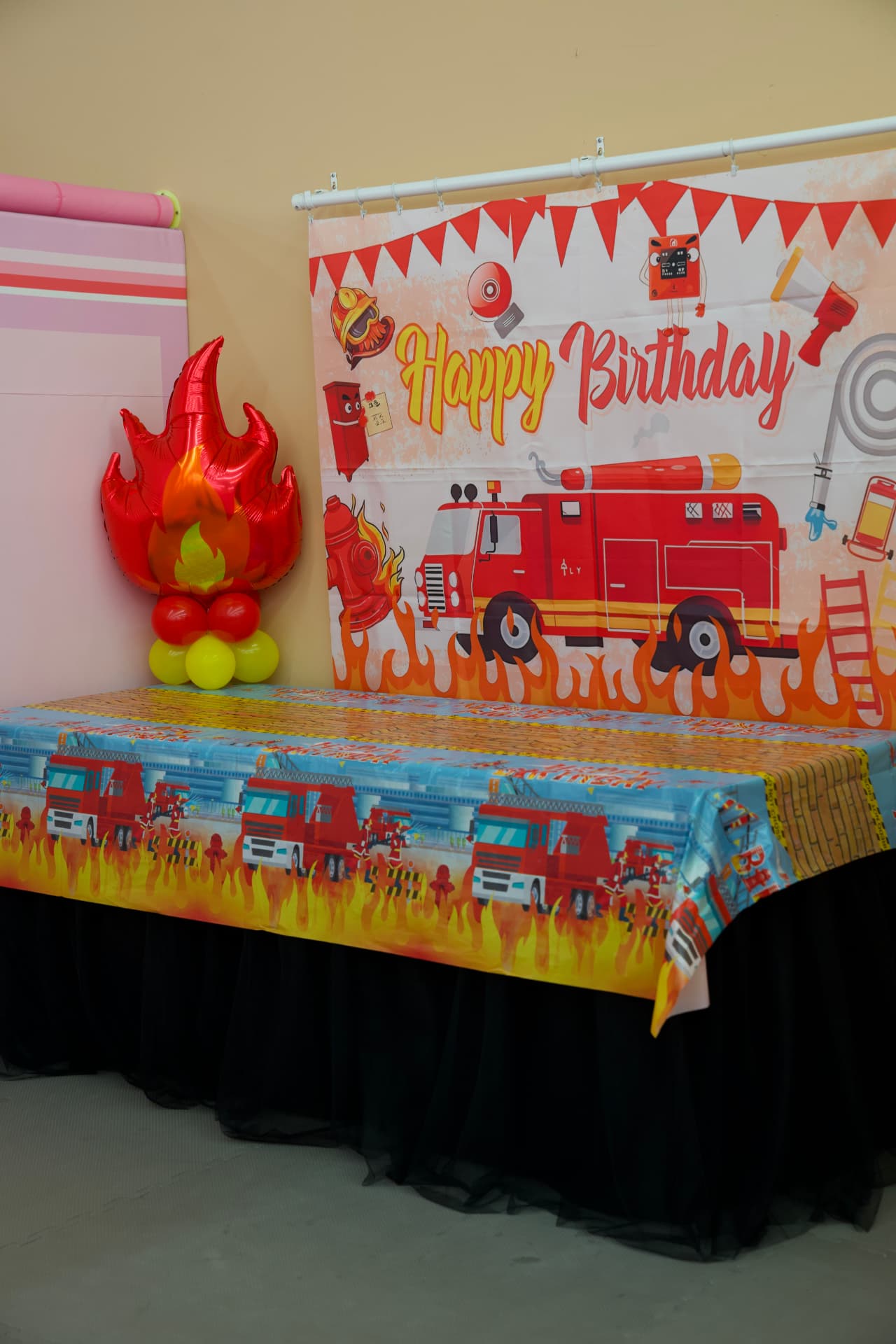 Fire Truck birthday party setup