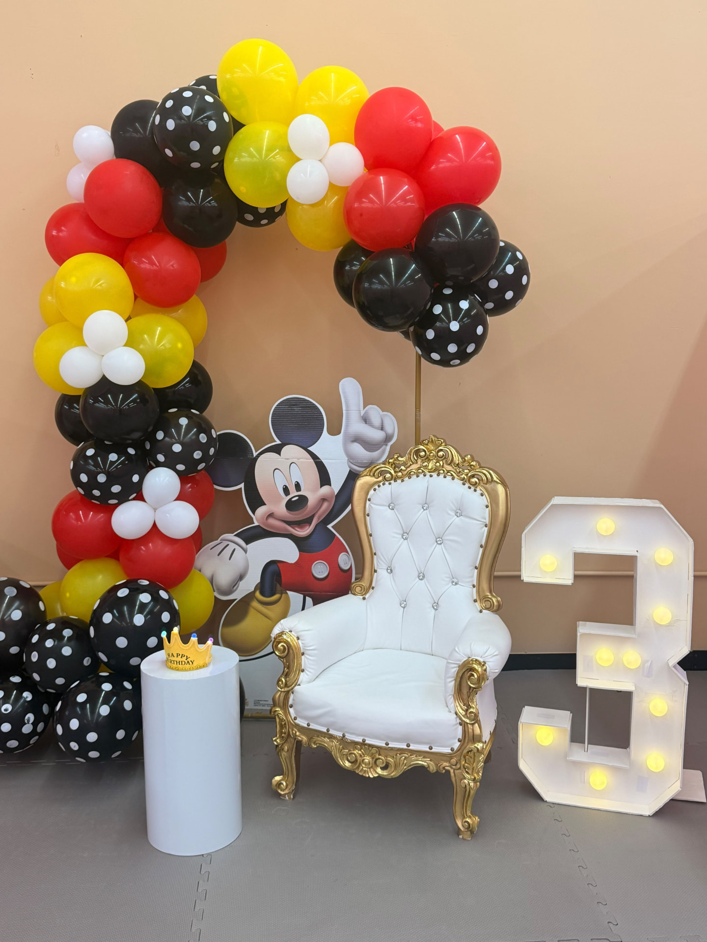 Mickey Mouse party photo 4