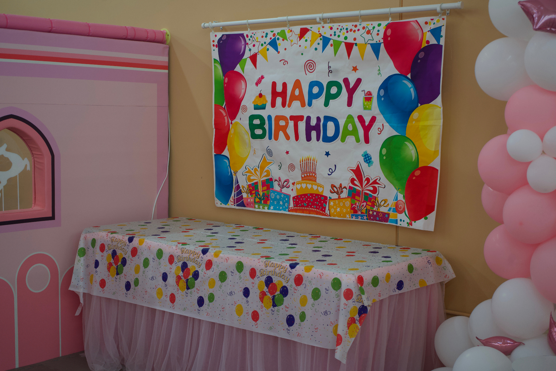 Birthday backdrop and table decor at Star Park Allentown