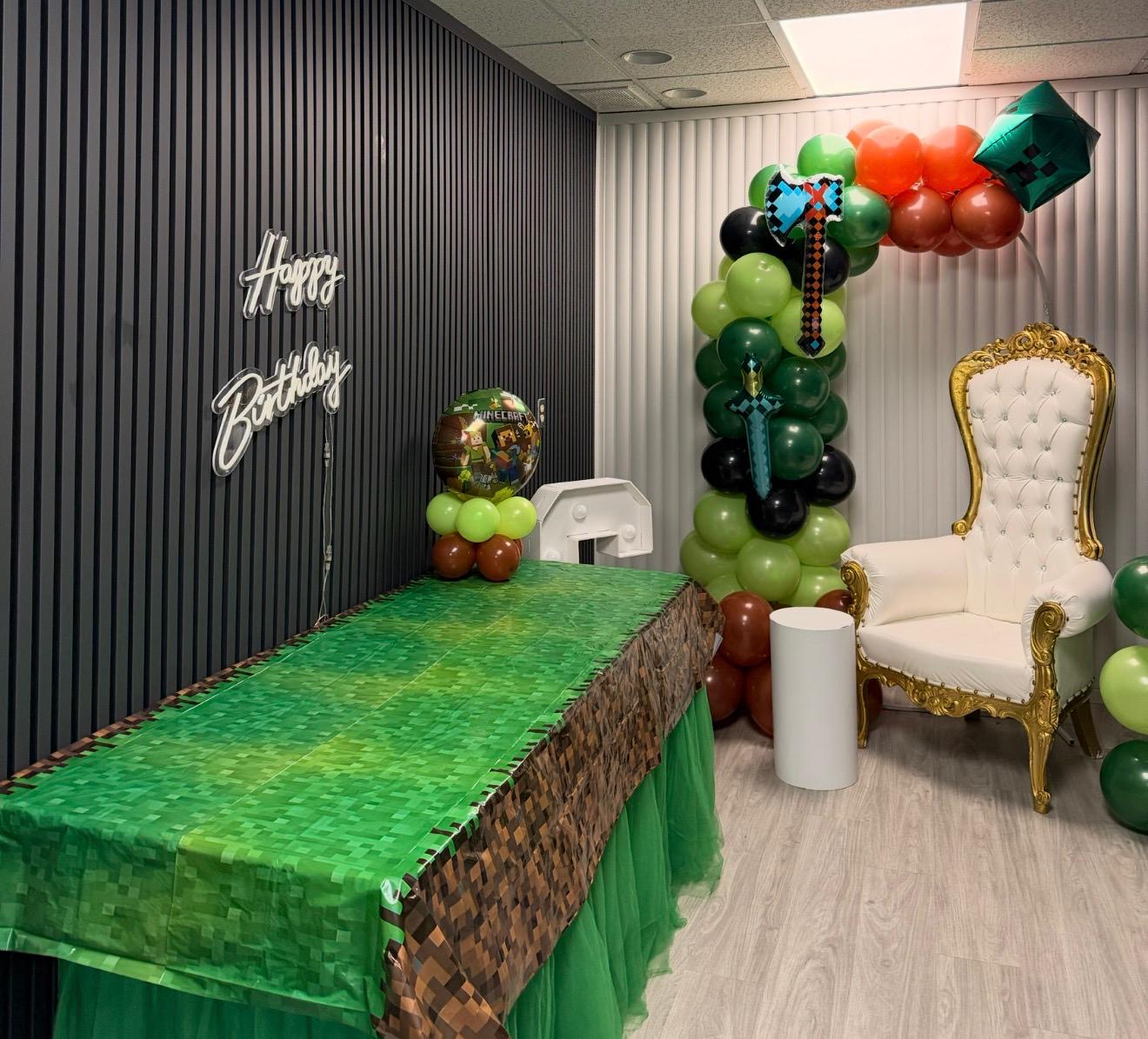 Minecraft party photo 2