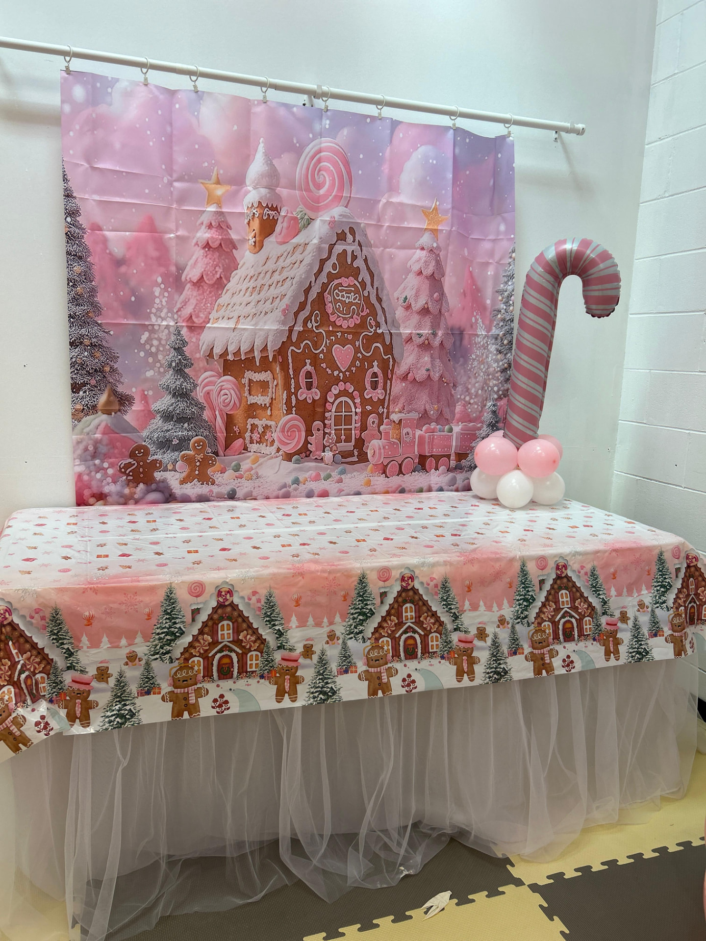 Pink Christmas party photo 4