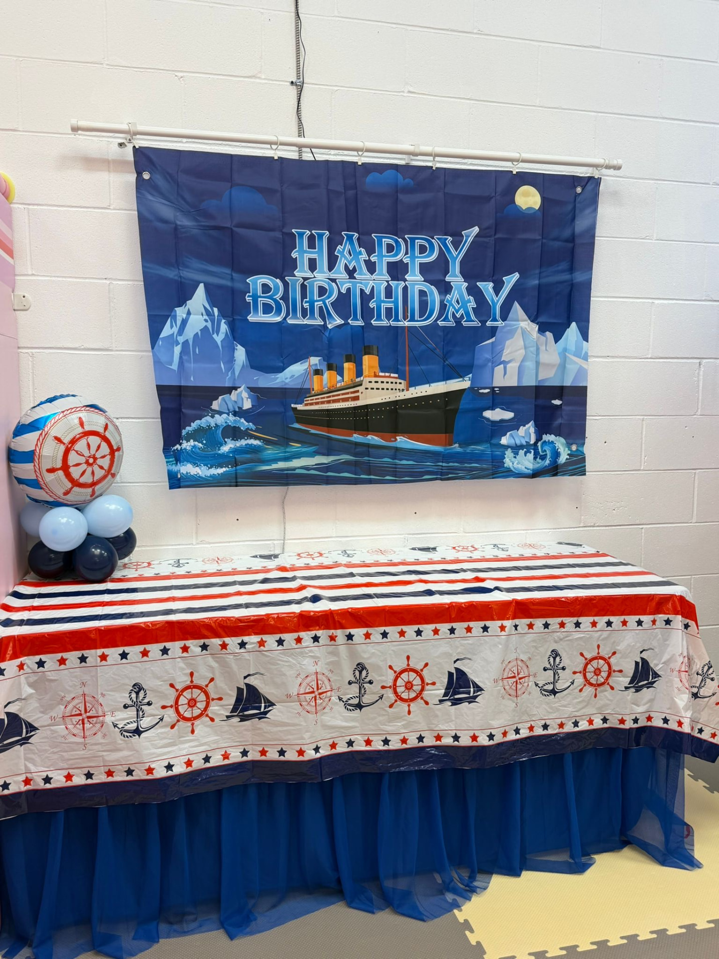 Titanic birthday party setup