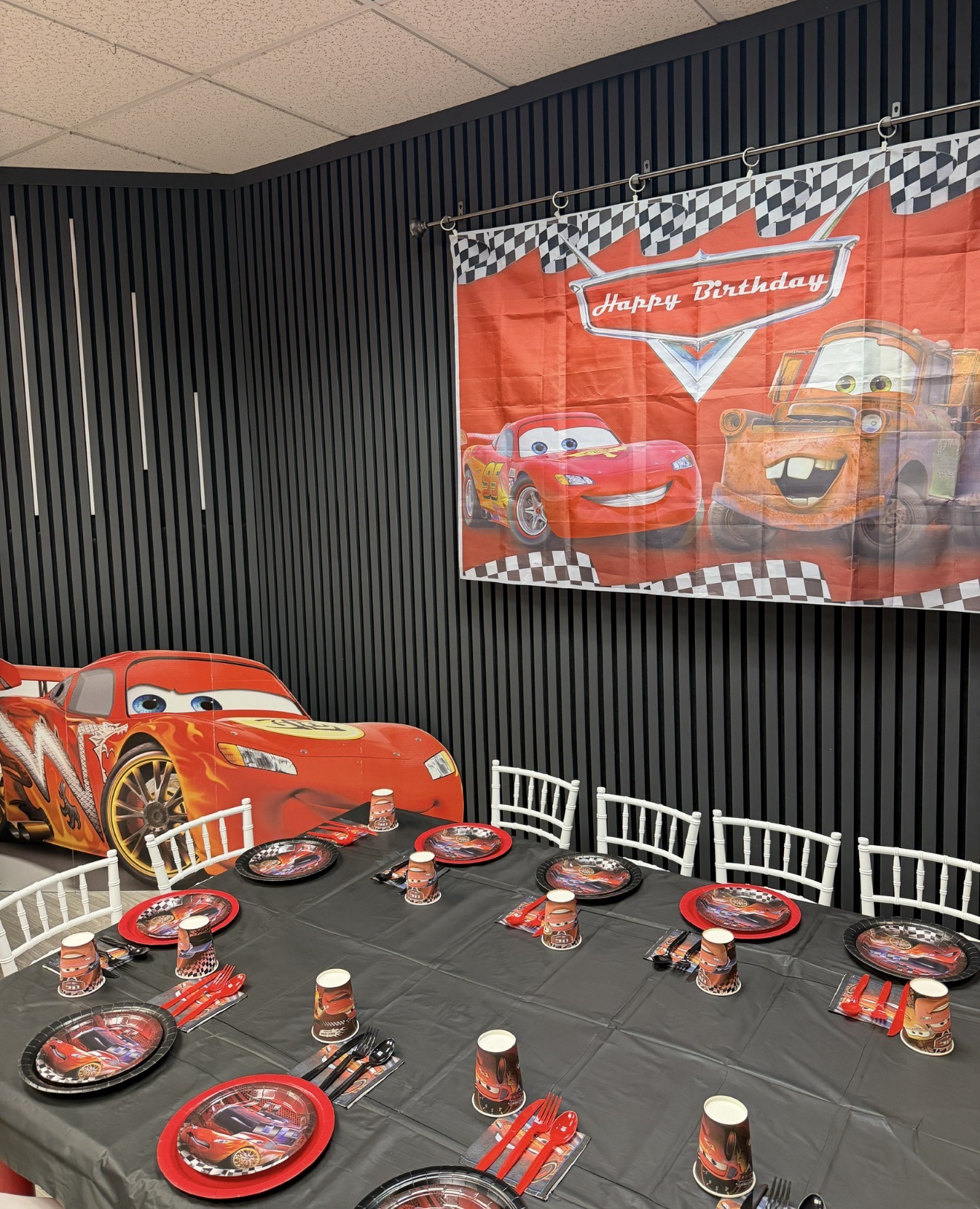 Cars / Lightning McQueen party photo 2