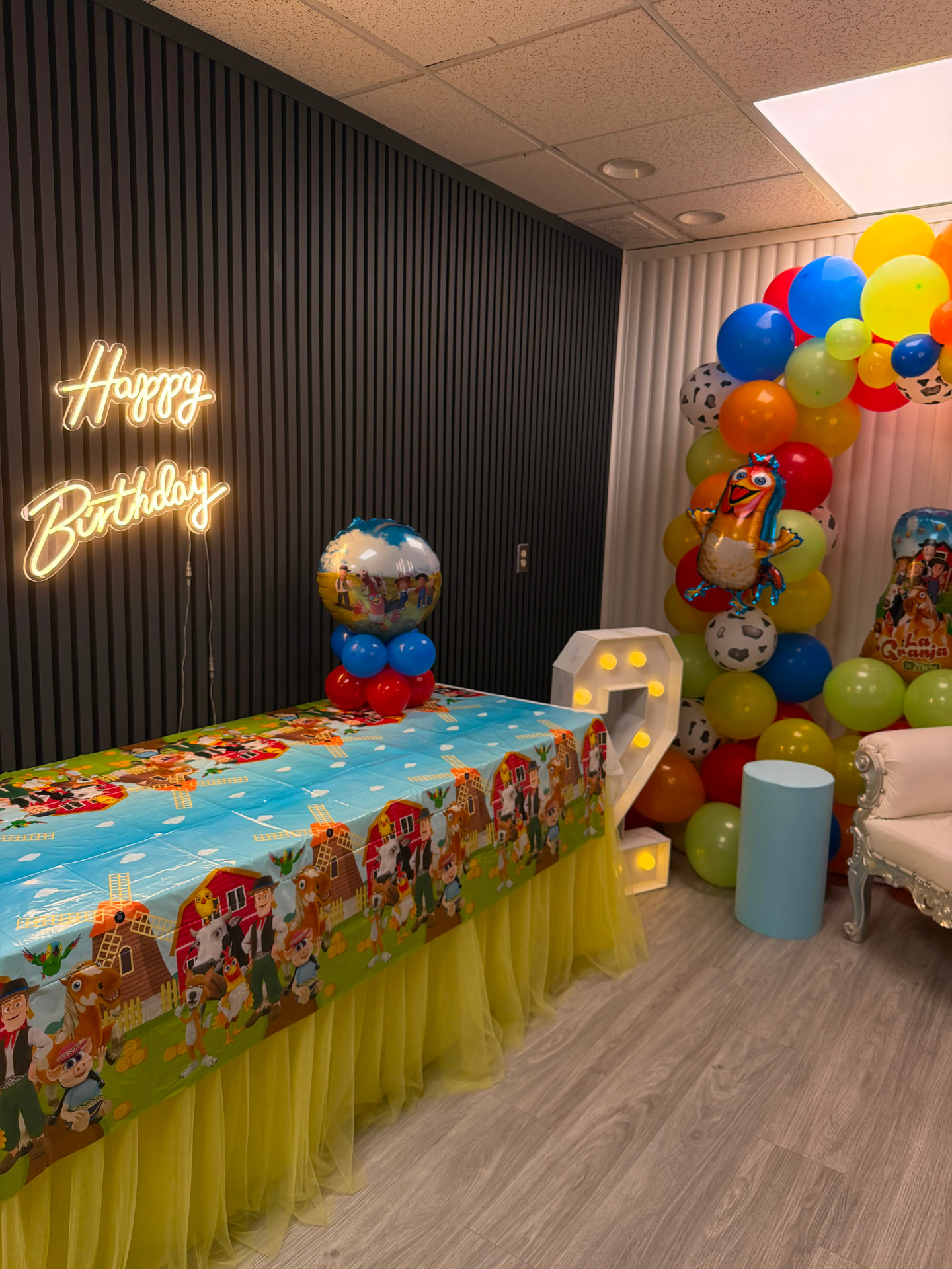 La Granja de Zenón party photo 5