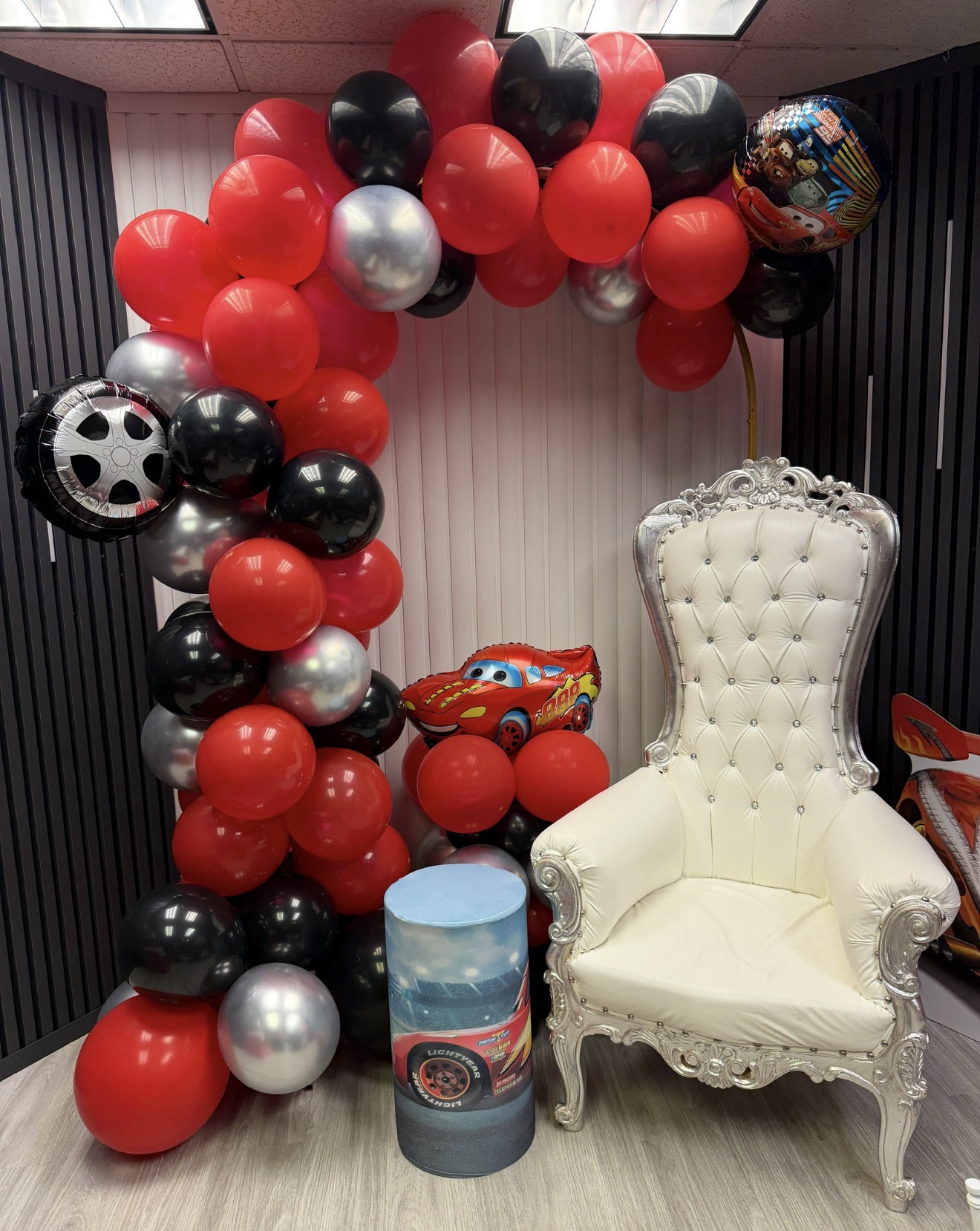 Cars / Lightning McQueen party photo 3